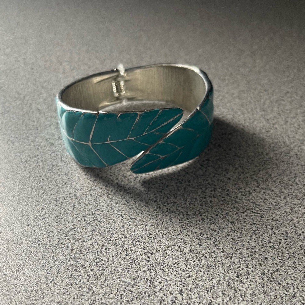 Green Leaf Enamel Metal Bracelet
